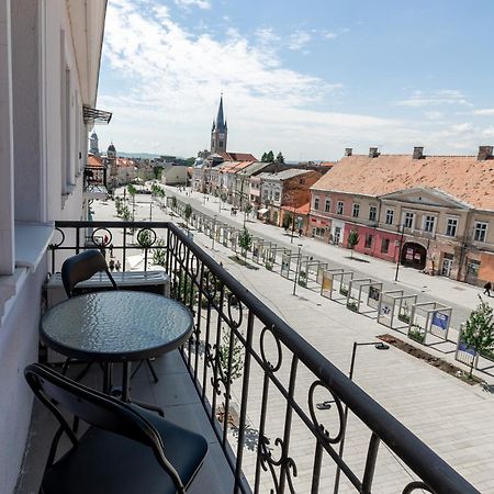Salt Orchid Central Apartment Turda Exterior photo