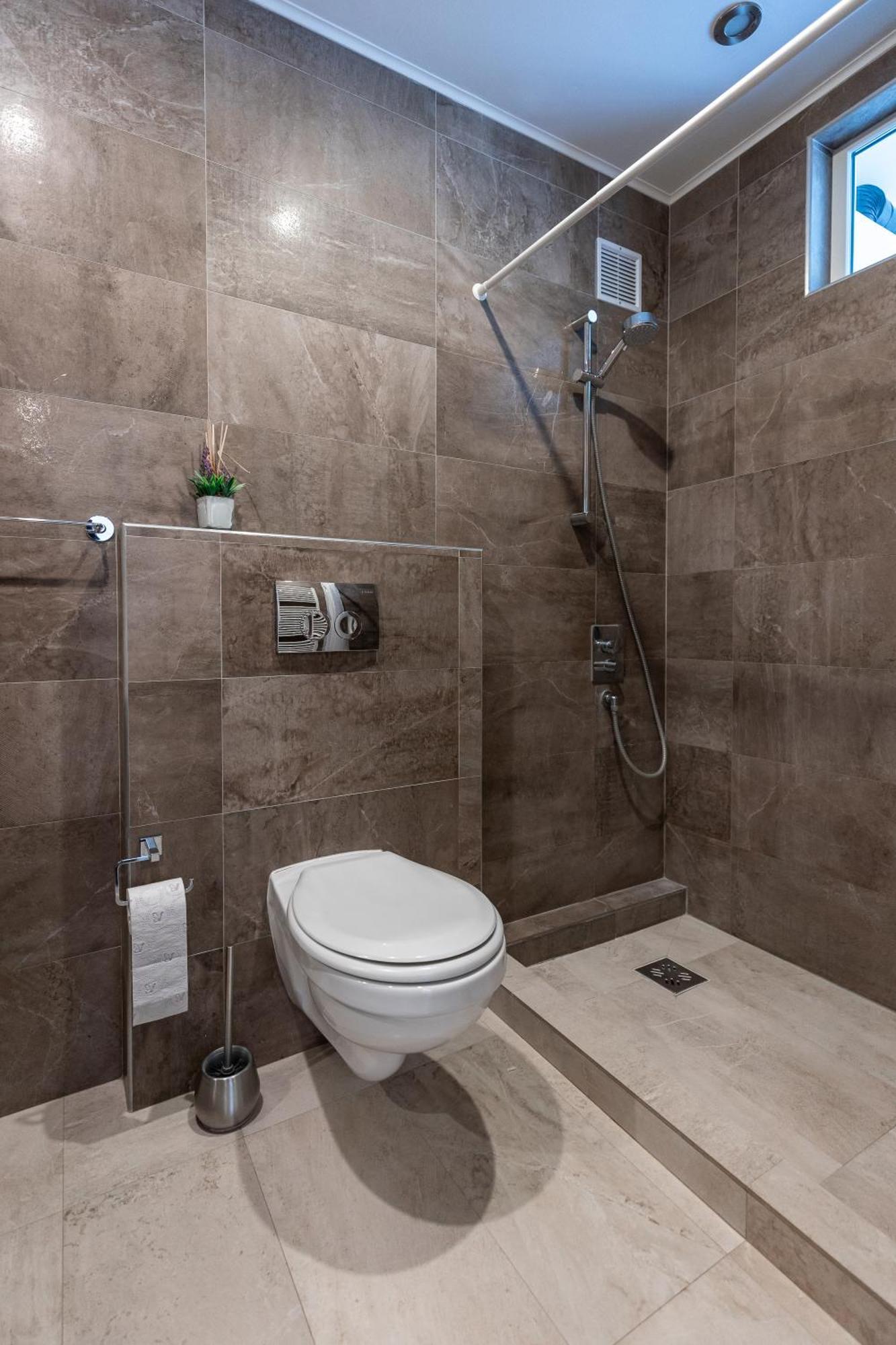 Salt Orchid Central Apartment Turda Exterior photo