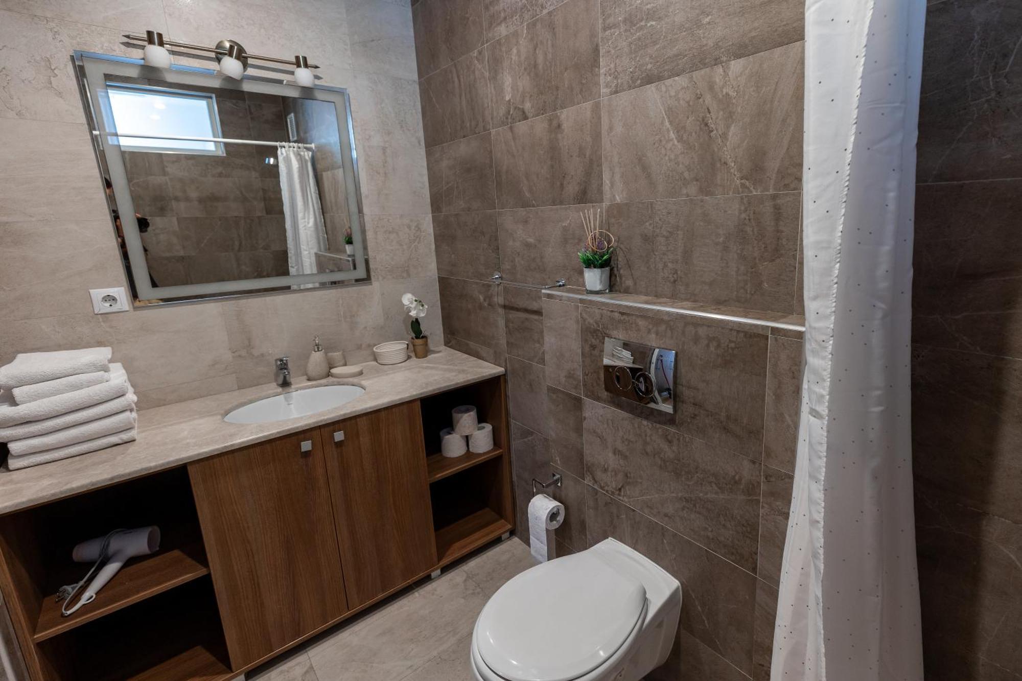 Salt Orchid Central Apartment Turda Exterior photo